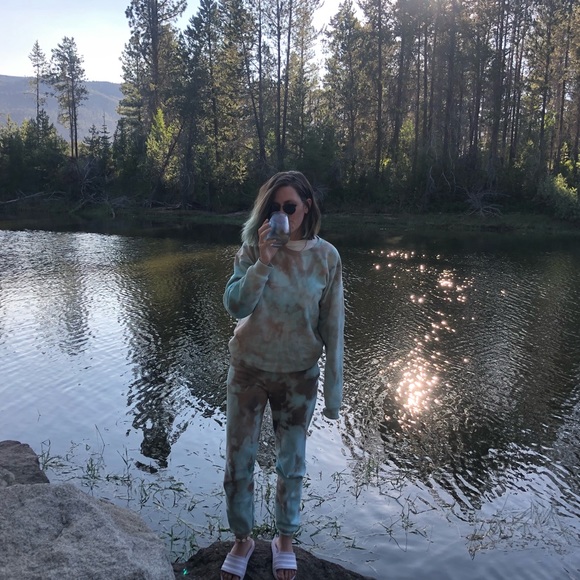 Meet your Posher, Jessica - Picture 7 of 7